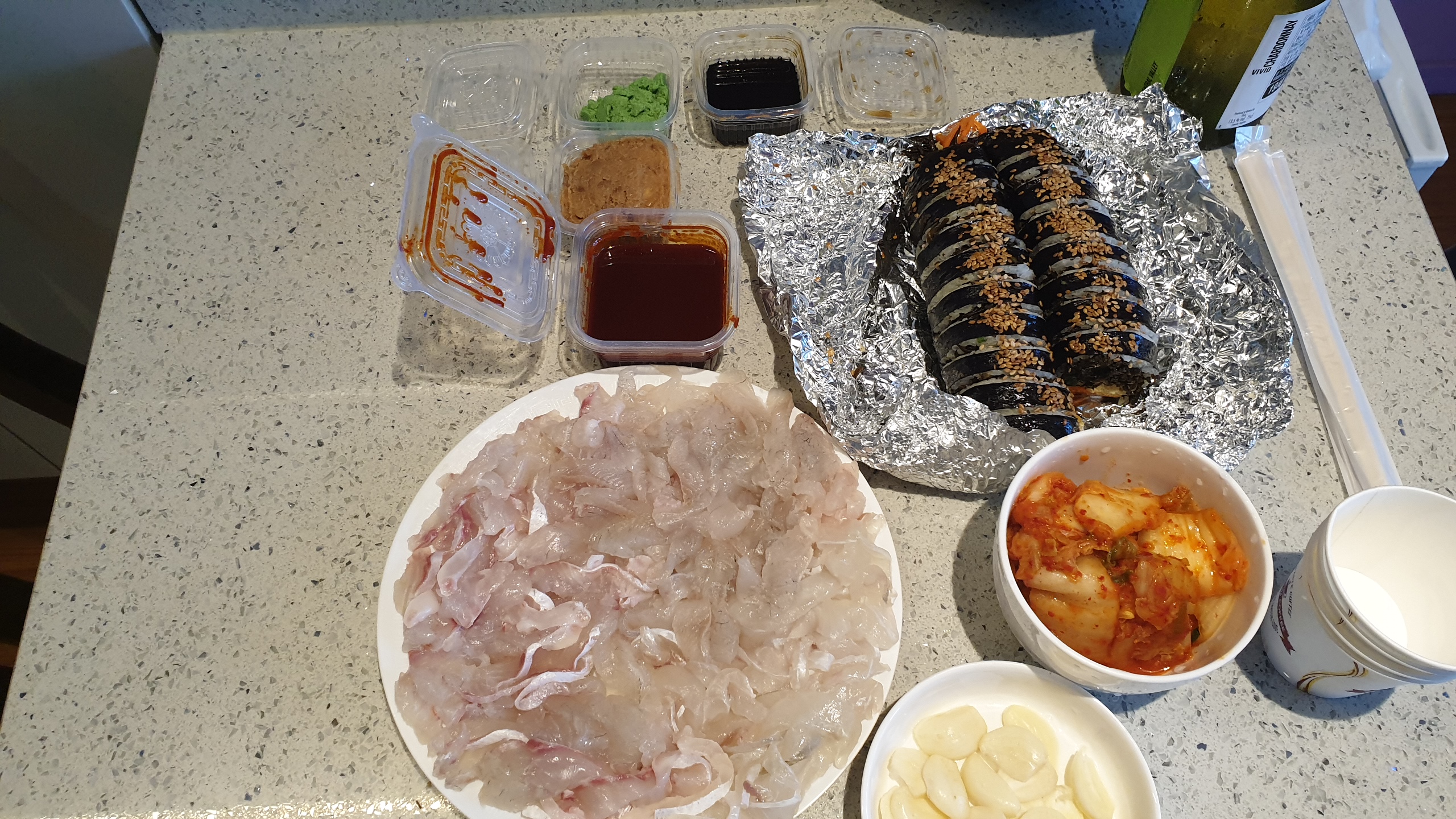  더이상 바가지쓰지 말아요, 지세포항 일운 막썰어회