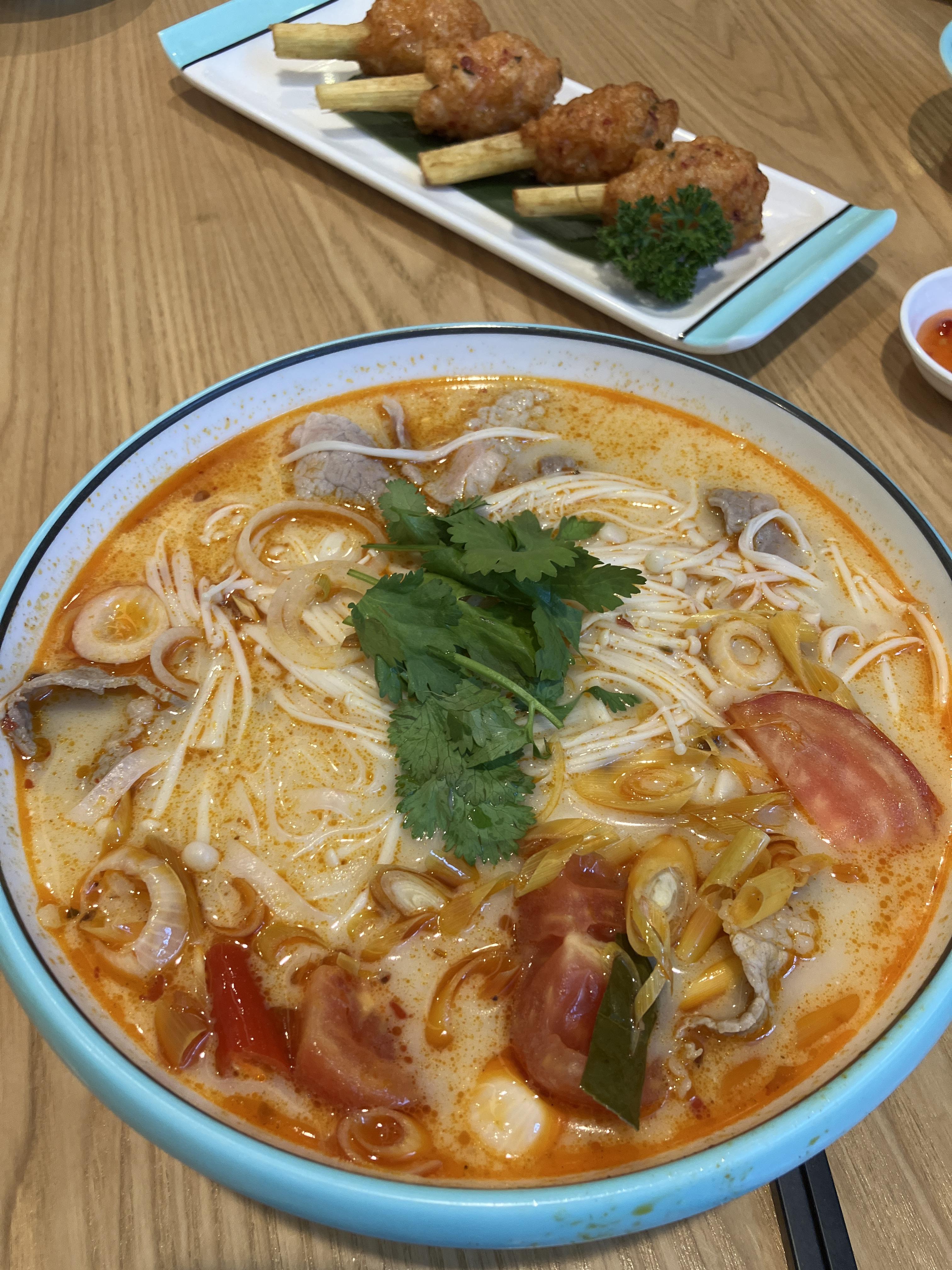 베트남식당 먹거리들 