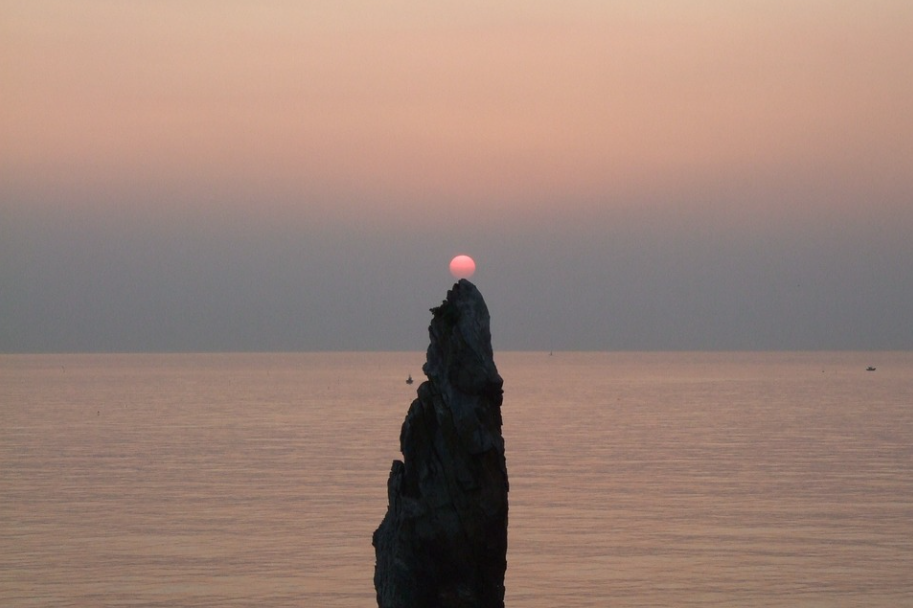 촛대바위 해돋이