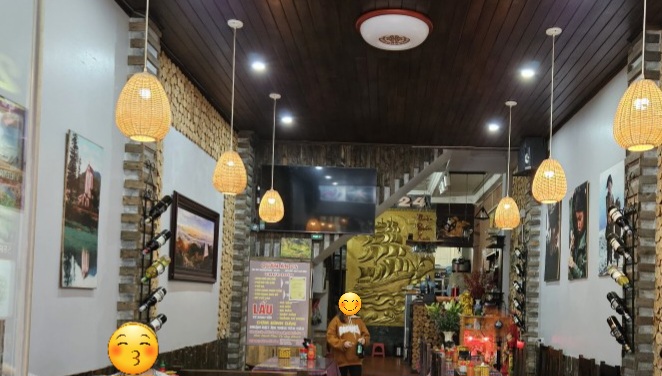 24 Restaurant 내부