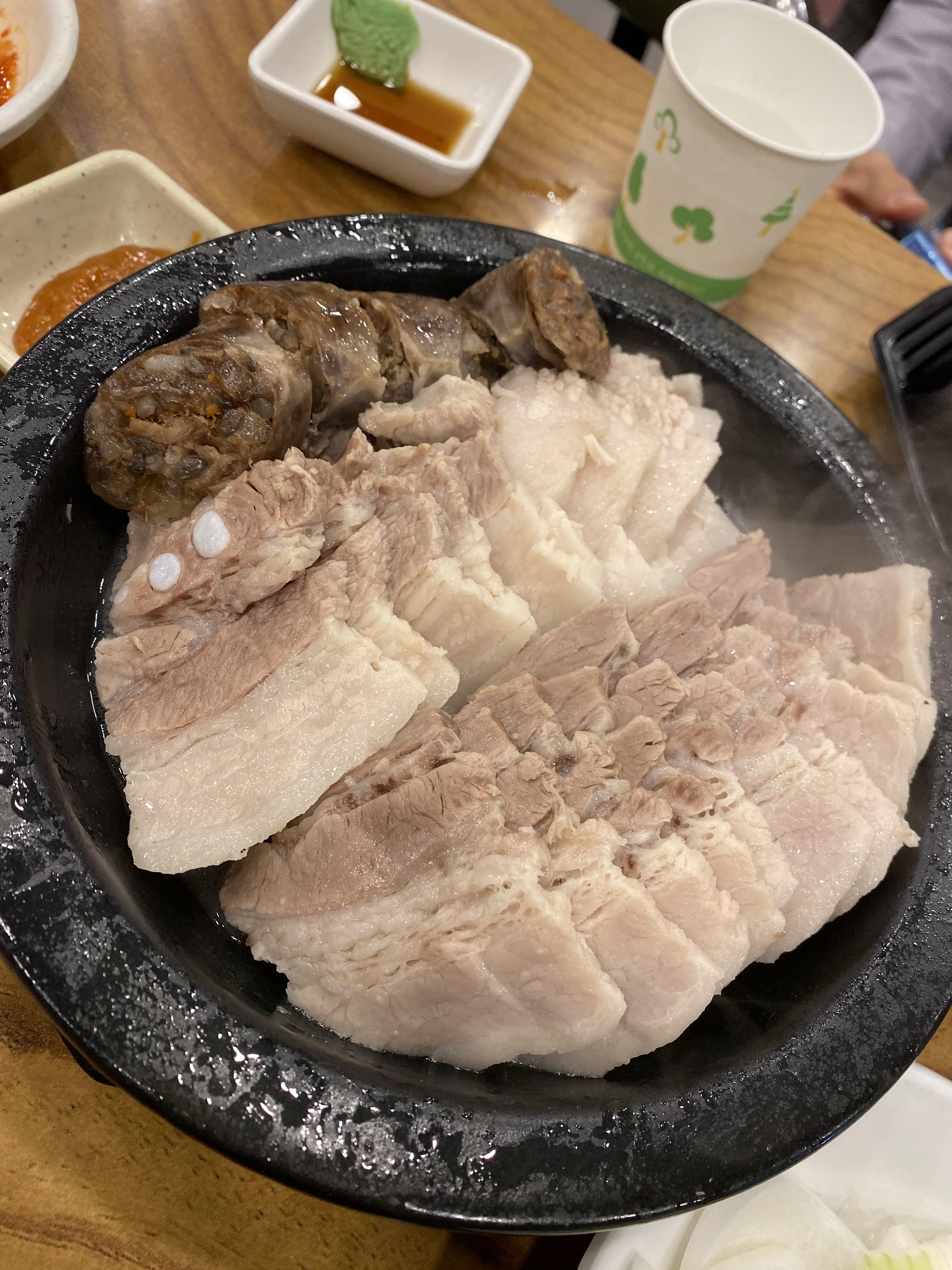  수변 최고 돼지국밥 광안리 맛집으로 추천