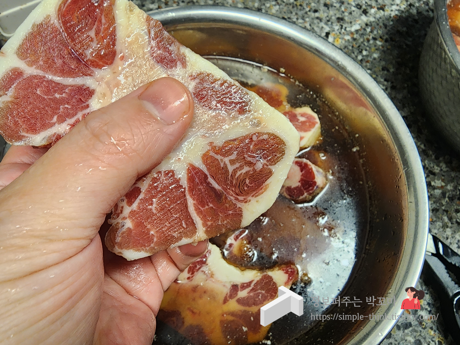 소꼬리찜 황금레시피 소꼬리찜 양념 소스 비율 이렇게 만들어보세요 7 img