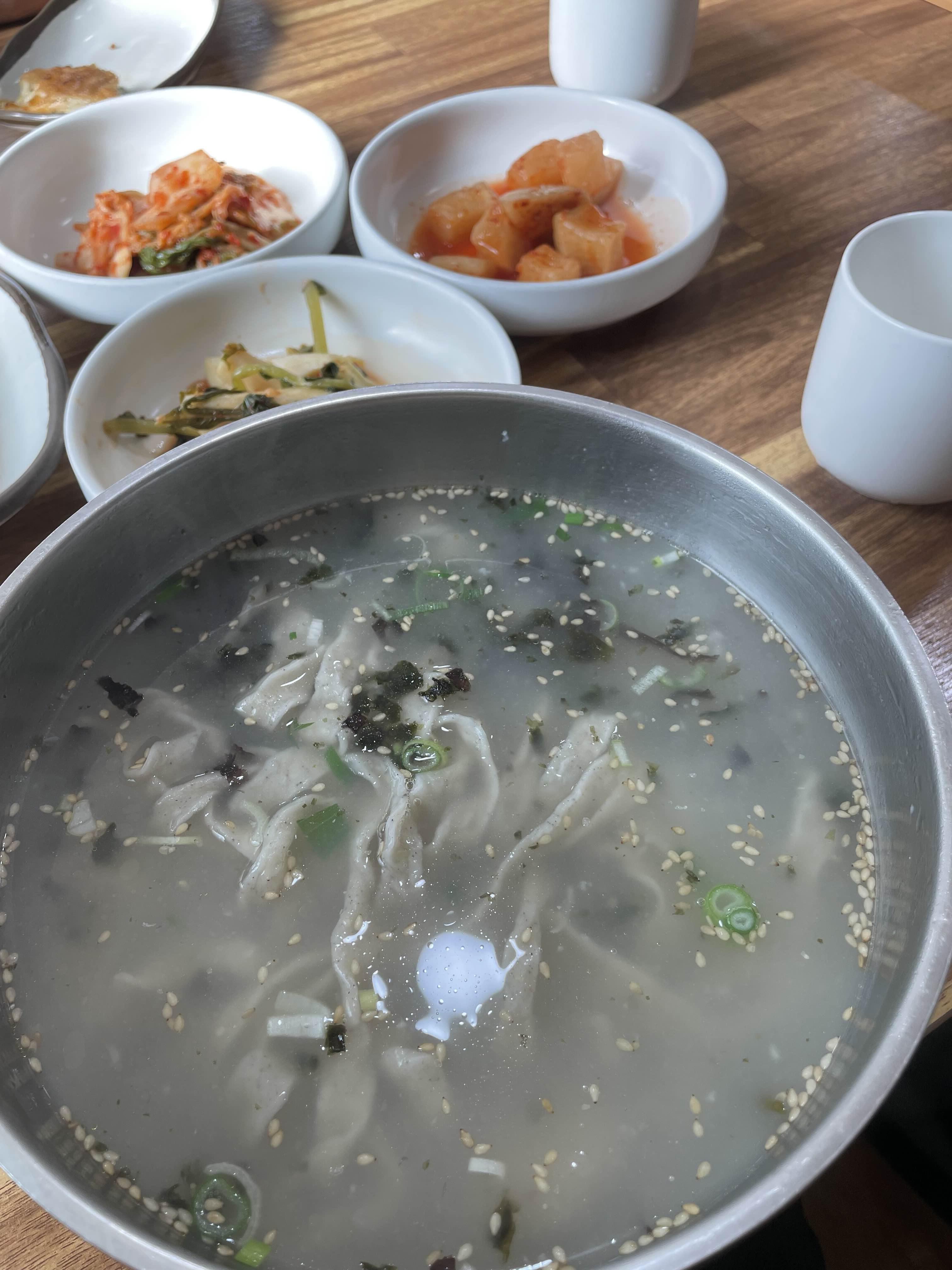 옹심이칼국수 이미지