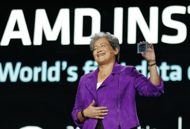 리사 수 AMD CEO가 지난 1월 MI300 AI 가속기를 소개하고 있다. AMD 제공