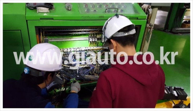 POPE-REEL MITSUBISHI PLC &amp; KEYENCE TOUCH SCREEN,MELSEC