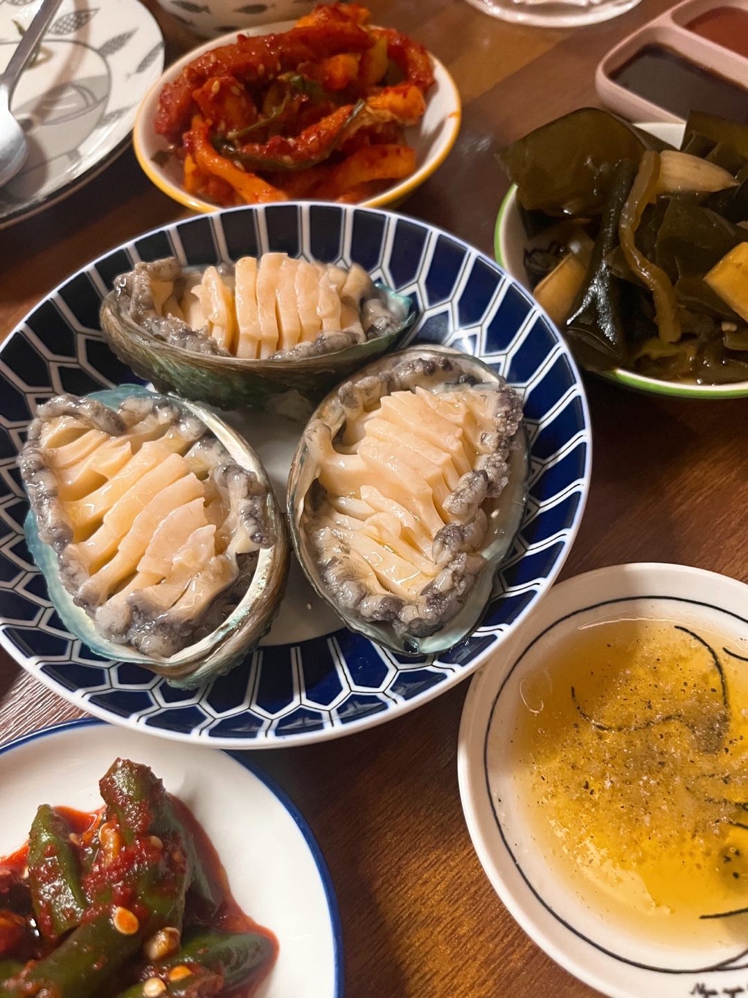 강남 언주역 해산물 맛집 생선물은 고양이 전복회 메뉴