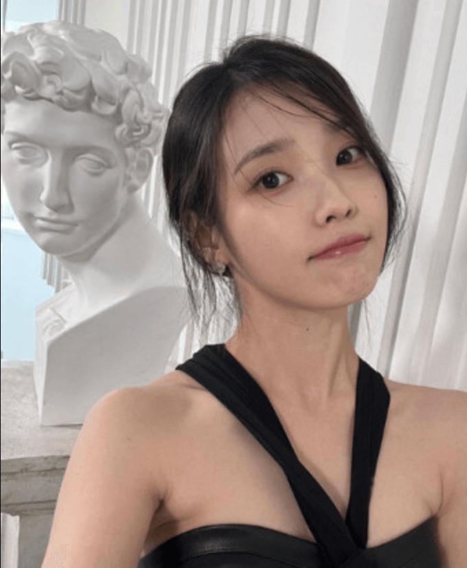  아이유 이종석 10년 우정 연인 발전