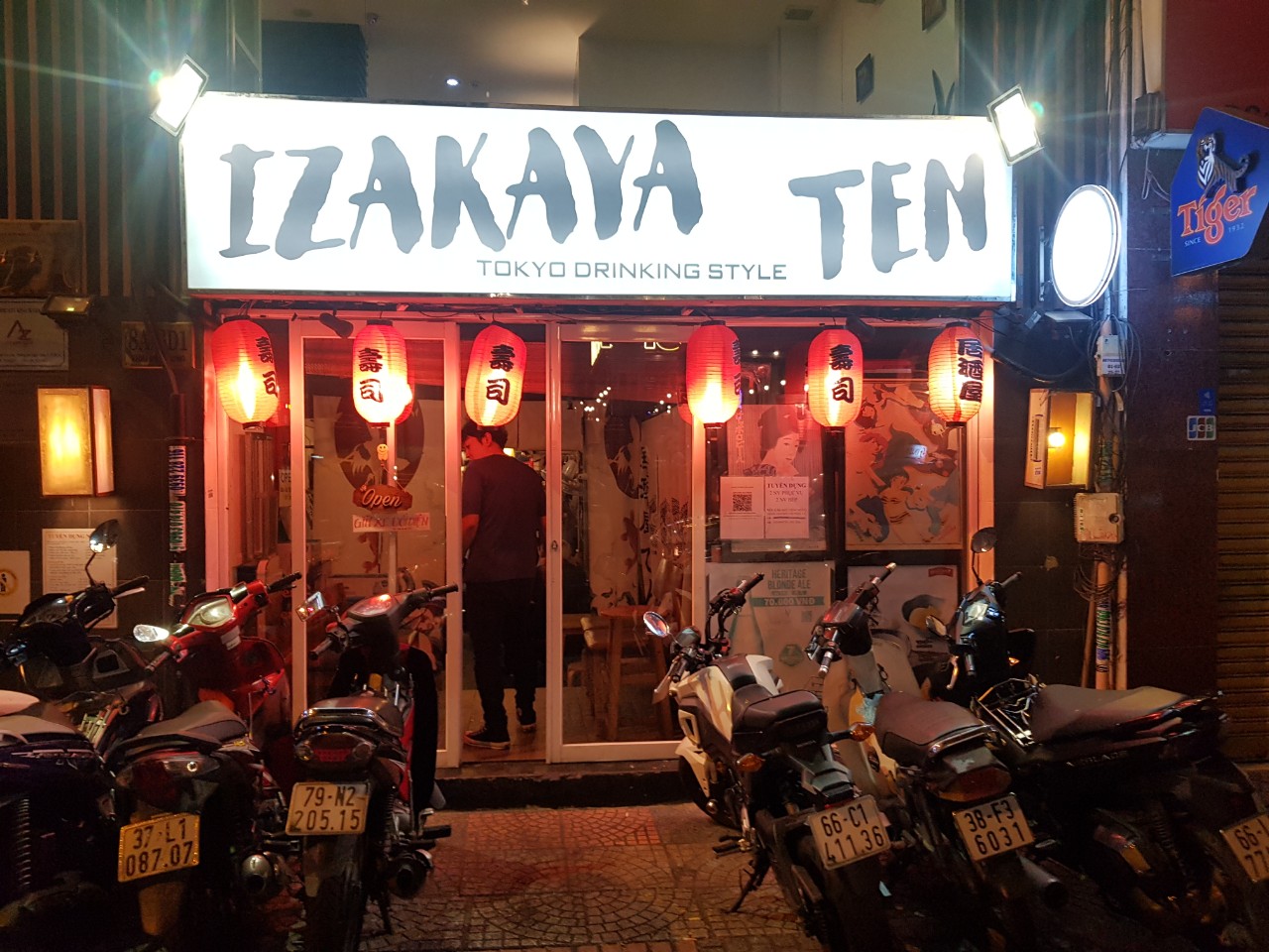 호치민 맛집 일본식 술집 Izakaya TEN(1군)