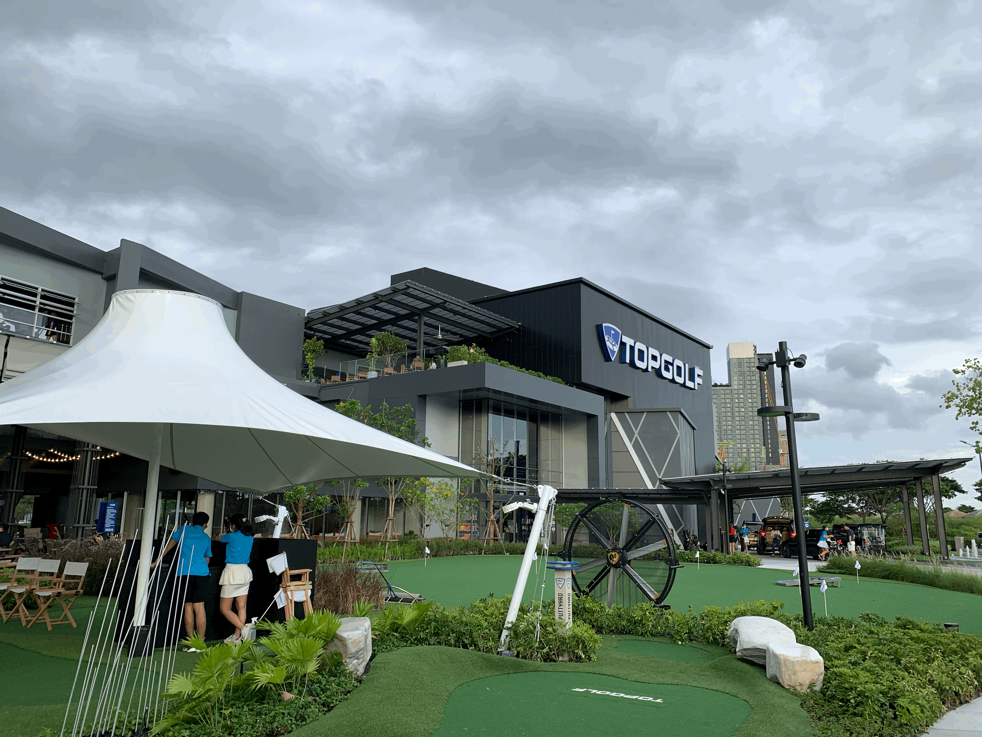 Bangkok Topgolf1