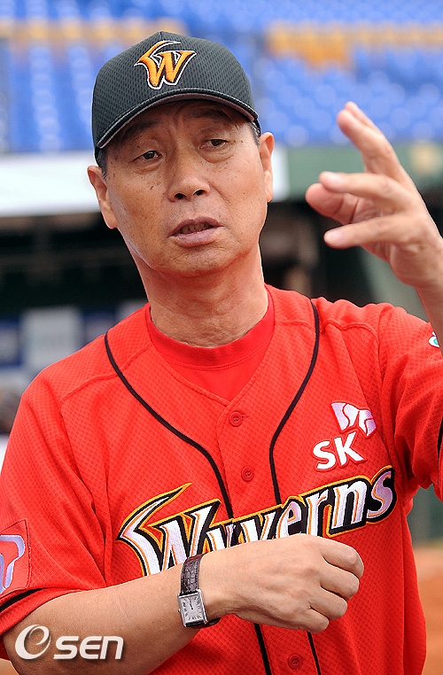 SK와이번스 김성근 감독