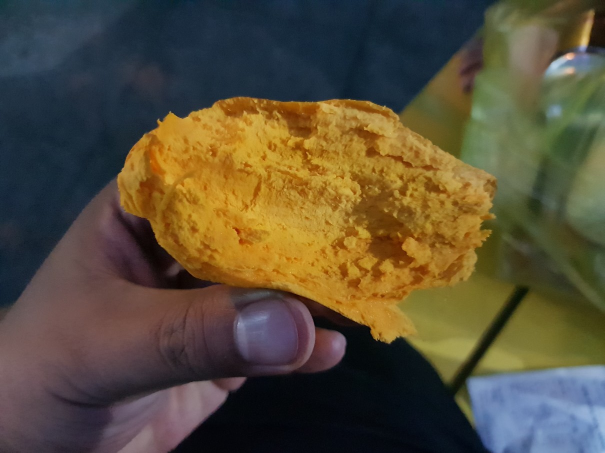 호치민 빈탄군 로컬 과일 & 채소 가게 Cho Que - Eggfruit(Trung ga)