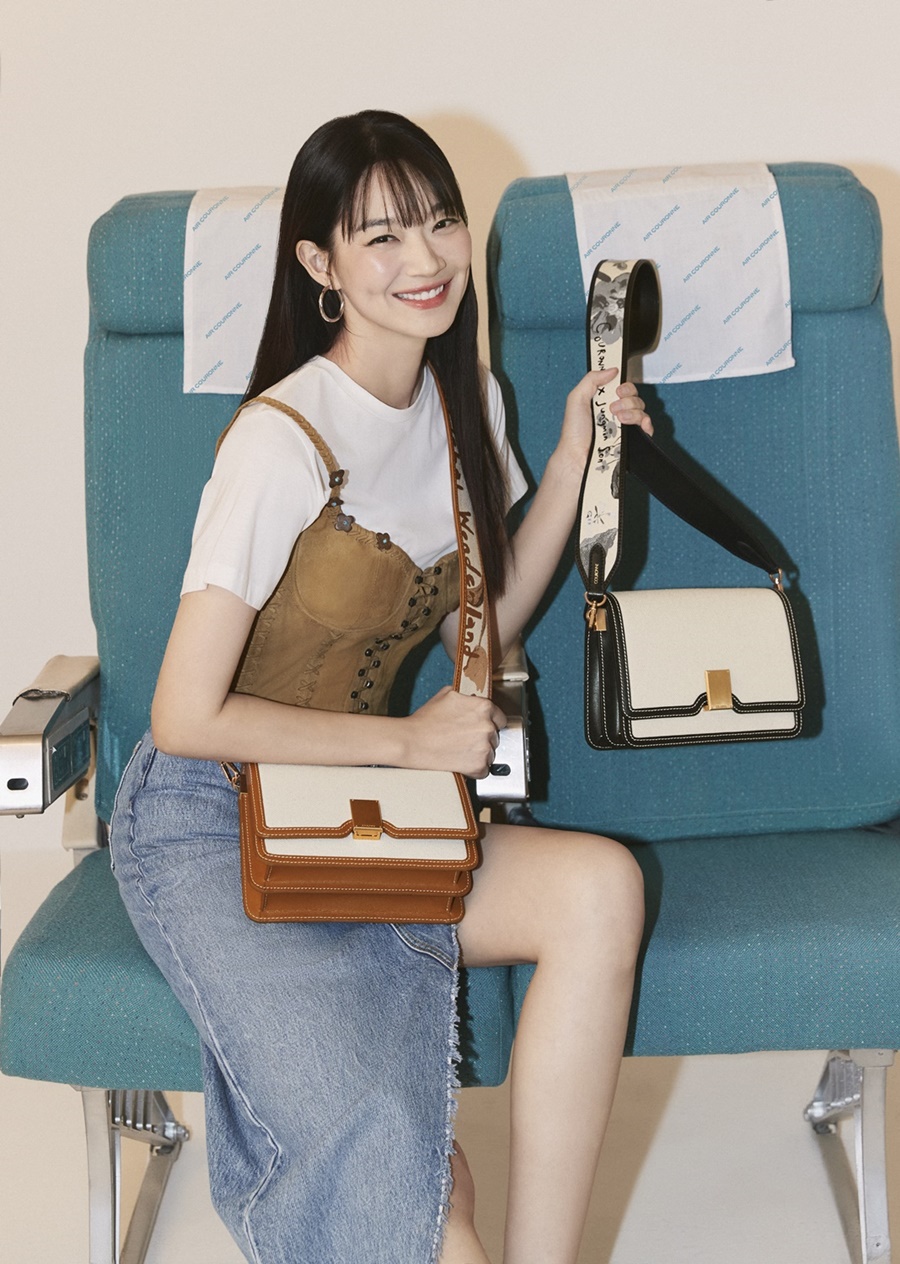  [연예인 화보] 신민아의 산뜻한 서머 바캉스룩