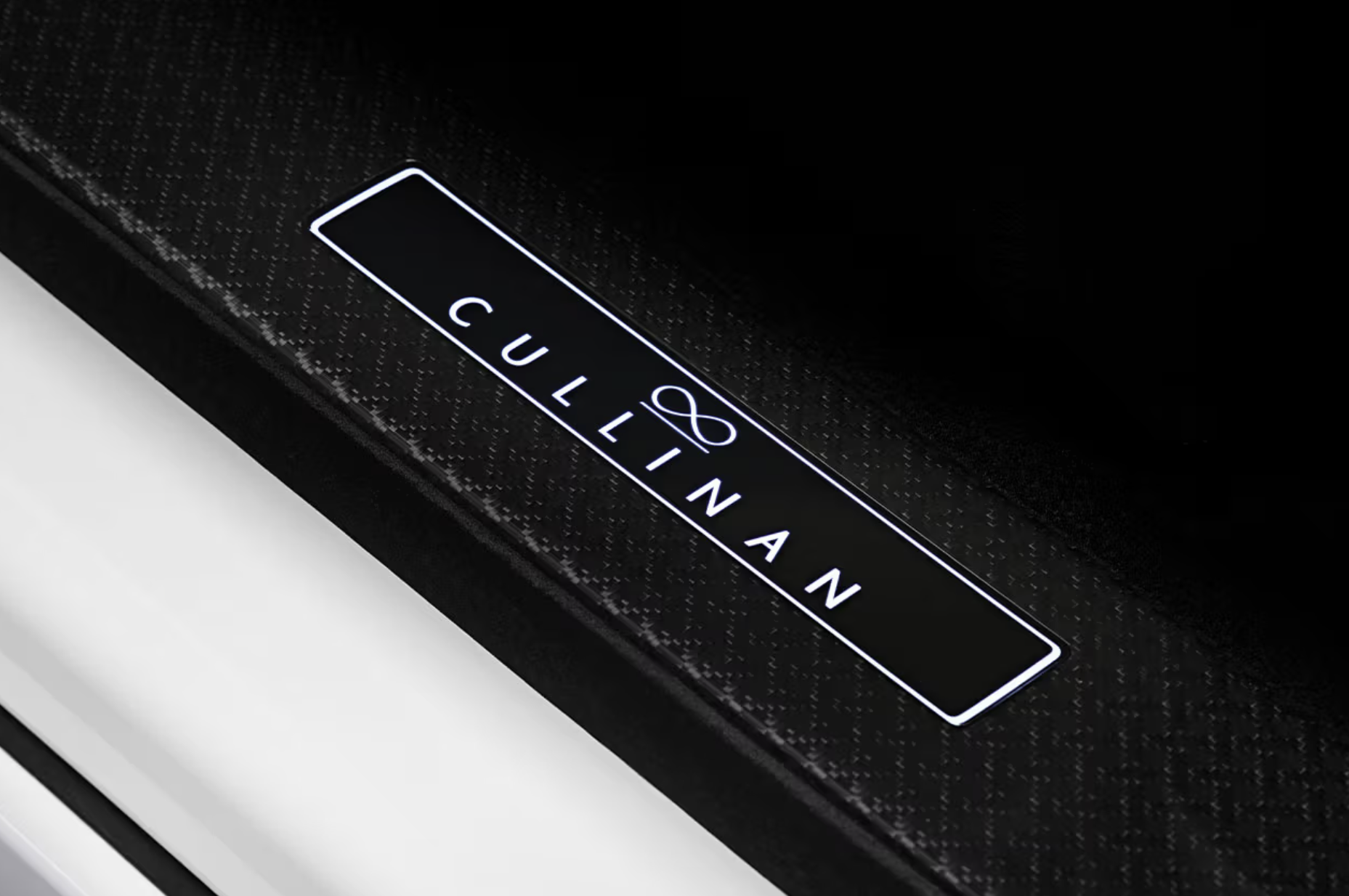 롤스로이스 블랙 배지 컬리넌 시리즈 II(Black Badge Cullinan Series II)