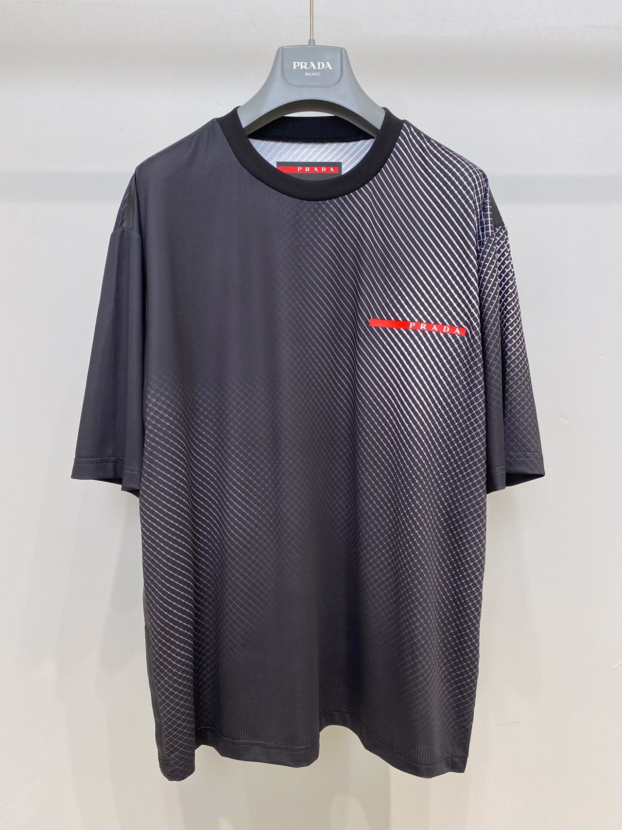  [PRADA] 프라다 로고 반팔 티셔츠
