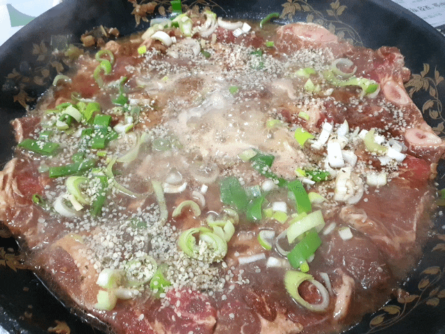  집에서 느끼는 부드러운 갈비의 식감을 그대로 느끼자! <고른 양념 LA갈비>