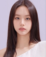 혜리 화보 공개 매력 뽐내