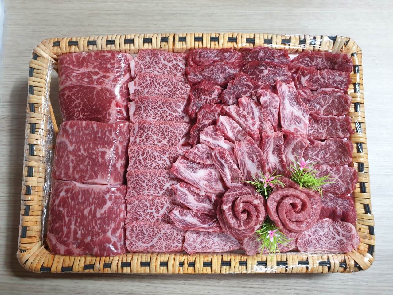 토밥즈 토요일은 밥이 좋아 한우 정육식당 47년 전통 강남 맛집