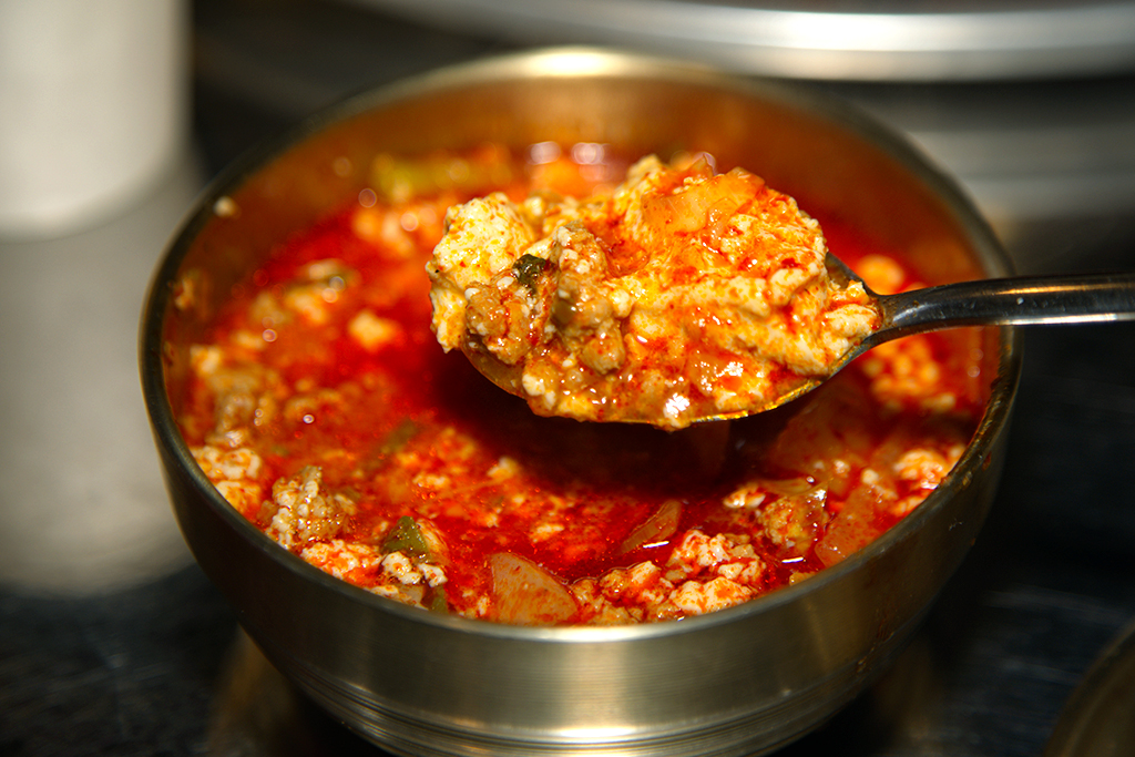 광명사거리맛집 찾는다면 족발맛집 광명사거리역바:구족여관 24