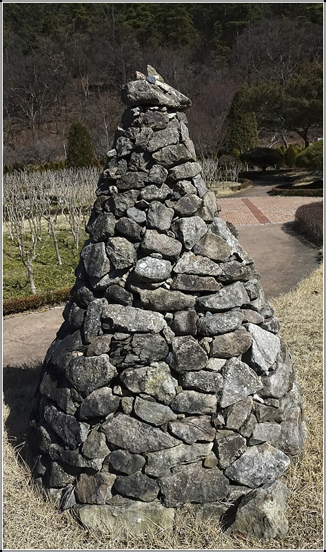 돌탑 이미지