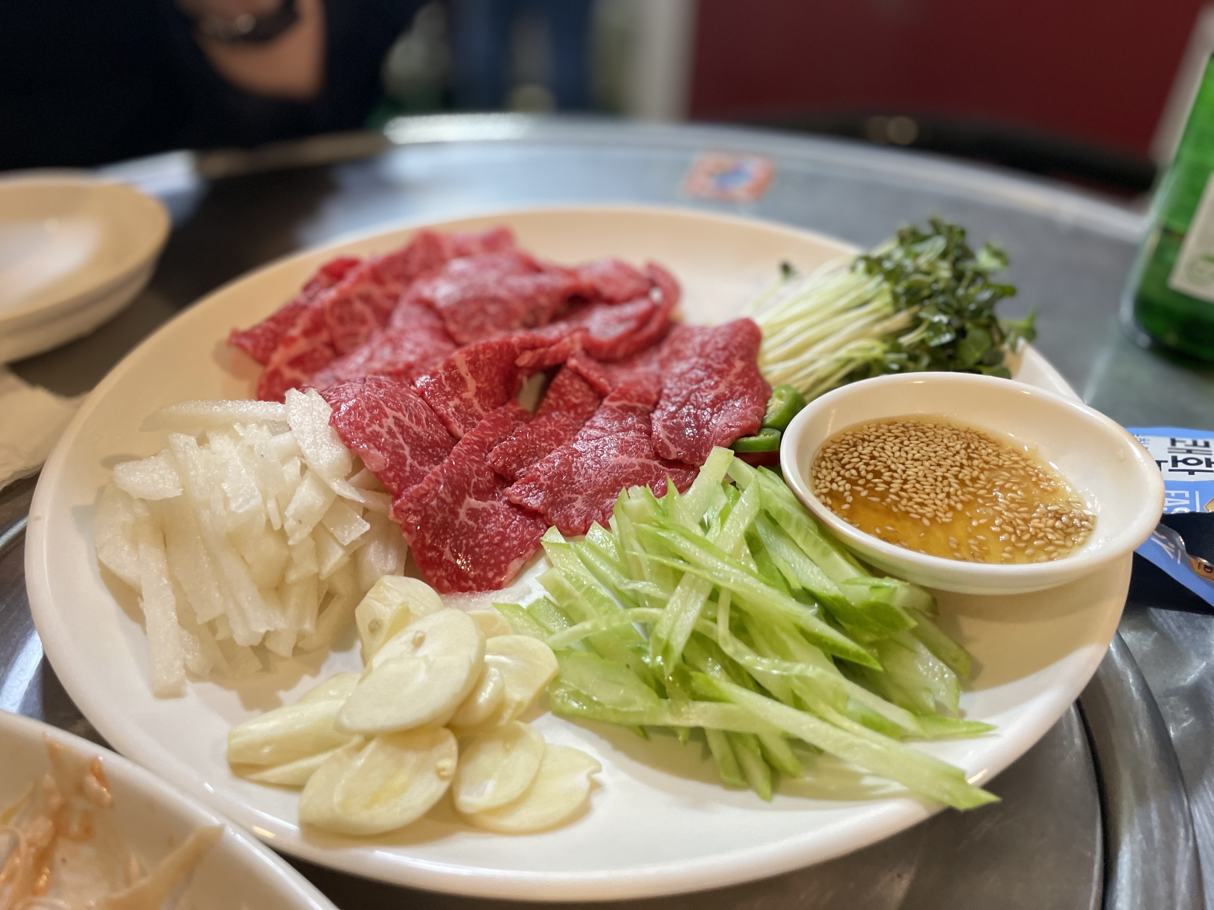  [서울대입구 포차/맛집] '이모네포차' 한우 육사시미 + 소주 뿌시기
