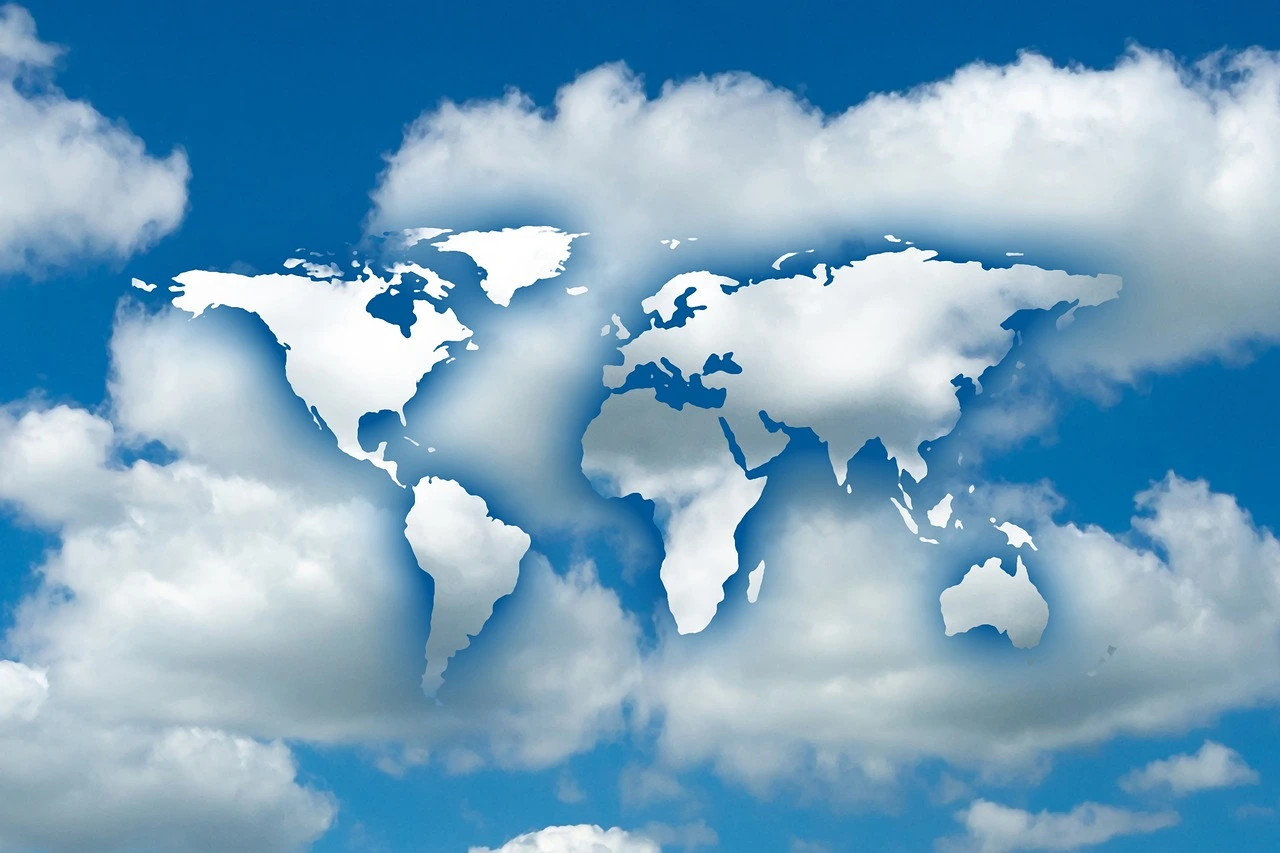 Cloud Computing: globe in the sky
