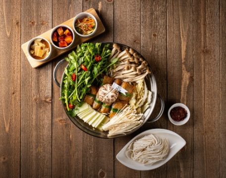 생생정보 믿고 떠나는 스타의 고장 가수 박남정 경남 한안 한식 맛집 탐밀