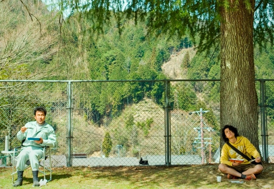  일본영화 <딱따구리와 비> 소소한 유머와 응원! 가볍게 볼 수 있는 따뜻한 영화 추천