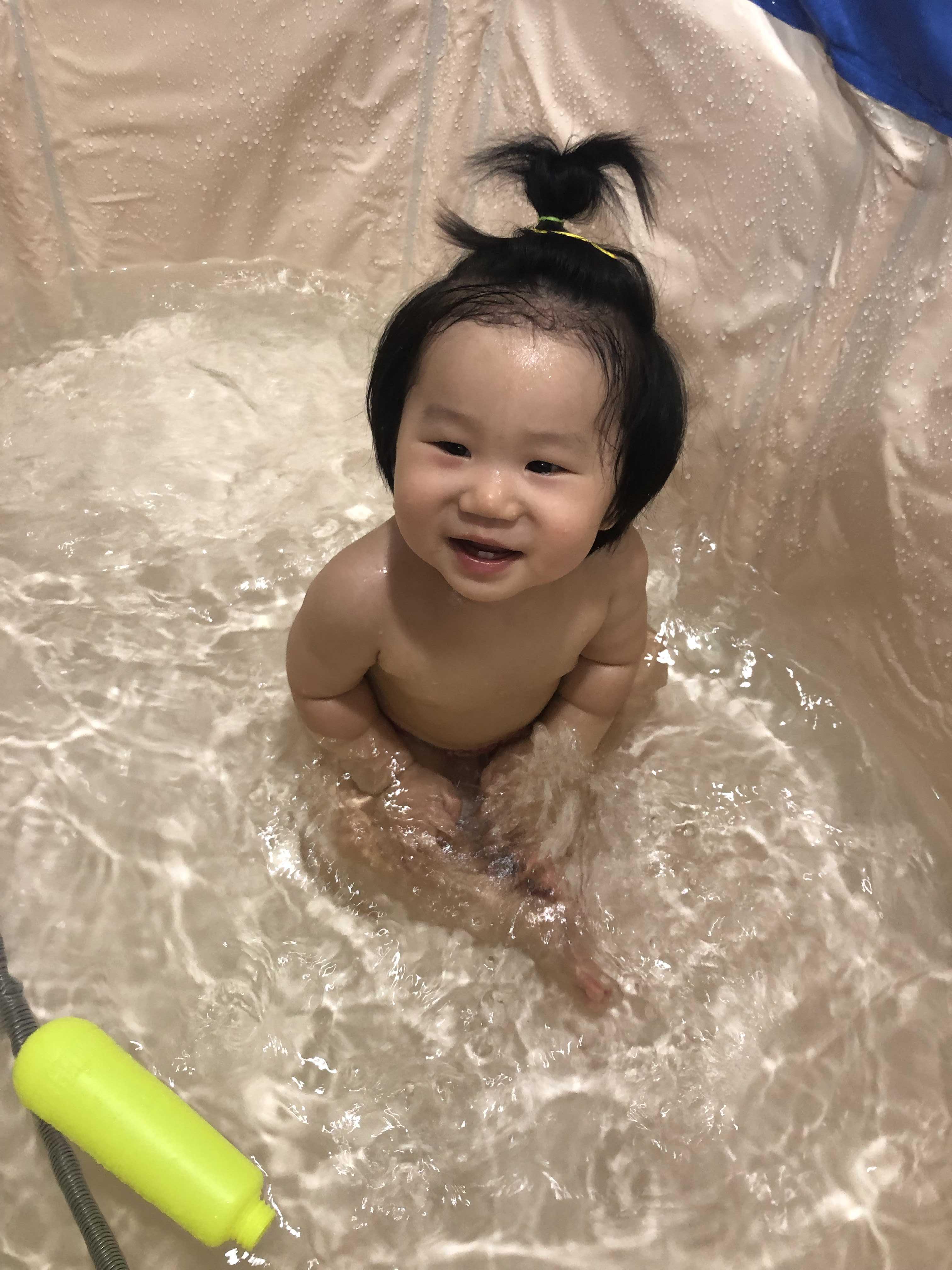  이모네 워터파크 개장했습니다~(휴대용 욕조)