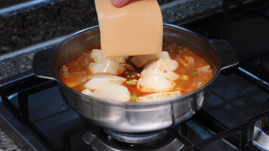 서진이네-순두부찌개-양념장-황금레시피-고기순두부찌개