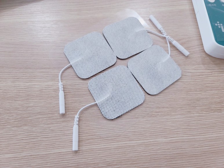 PMA-700 가정용 물리치료기 웰메딕 명절선물 저주파치료기 부모님선물 izen 30