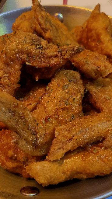  세종시 한솔동 신통치킨 한솔점 술안주가 많은 치킨집