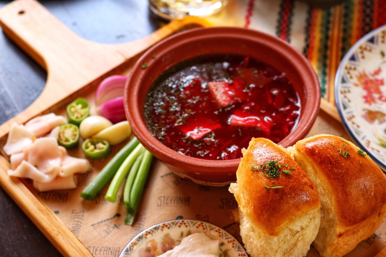 보르쉬 (Borscht) - 러시아와 동유럽을 대표하는 비트 수프