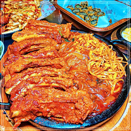 11월30일 생생정보 등갈비달인 본점 추천 식당 맛집 치즈폭포등갈비 맛집 강동 천호역 치즈등갈비찜, 등갈비묵은지찜 위치