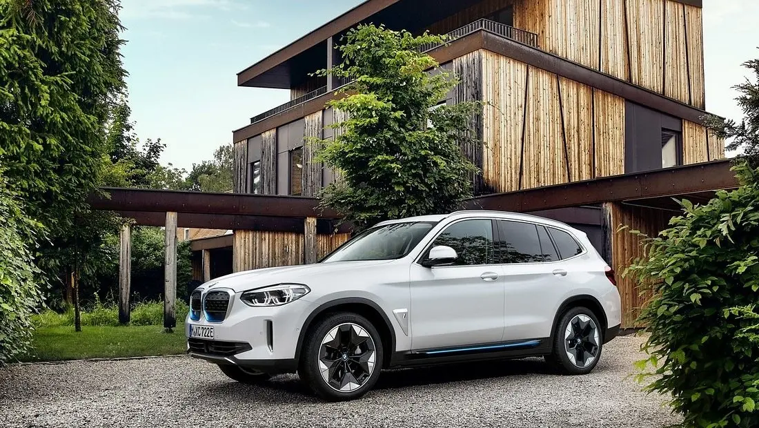 BMW iX3 가격 실구매가 모의견적 연비 제원 전기차 지원금 실내 디자인 인테리어 총정리