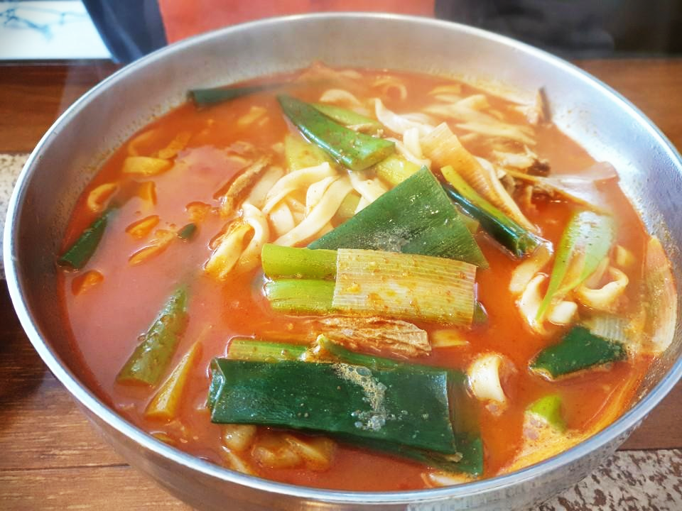  육개장이 이런 맛이었어!? '이화수전통육개장' <부산/ 부산역 맛집>