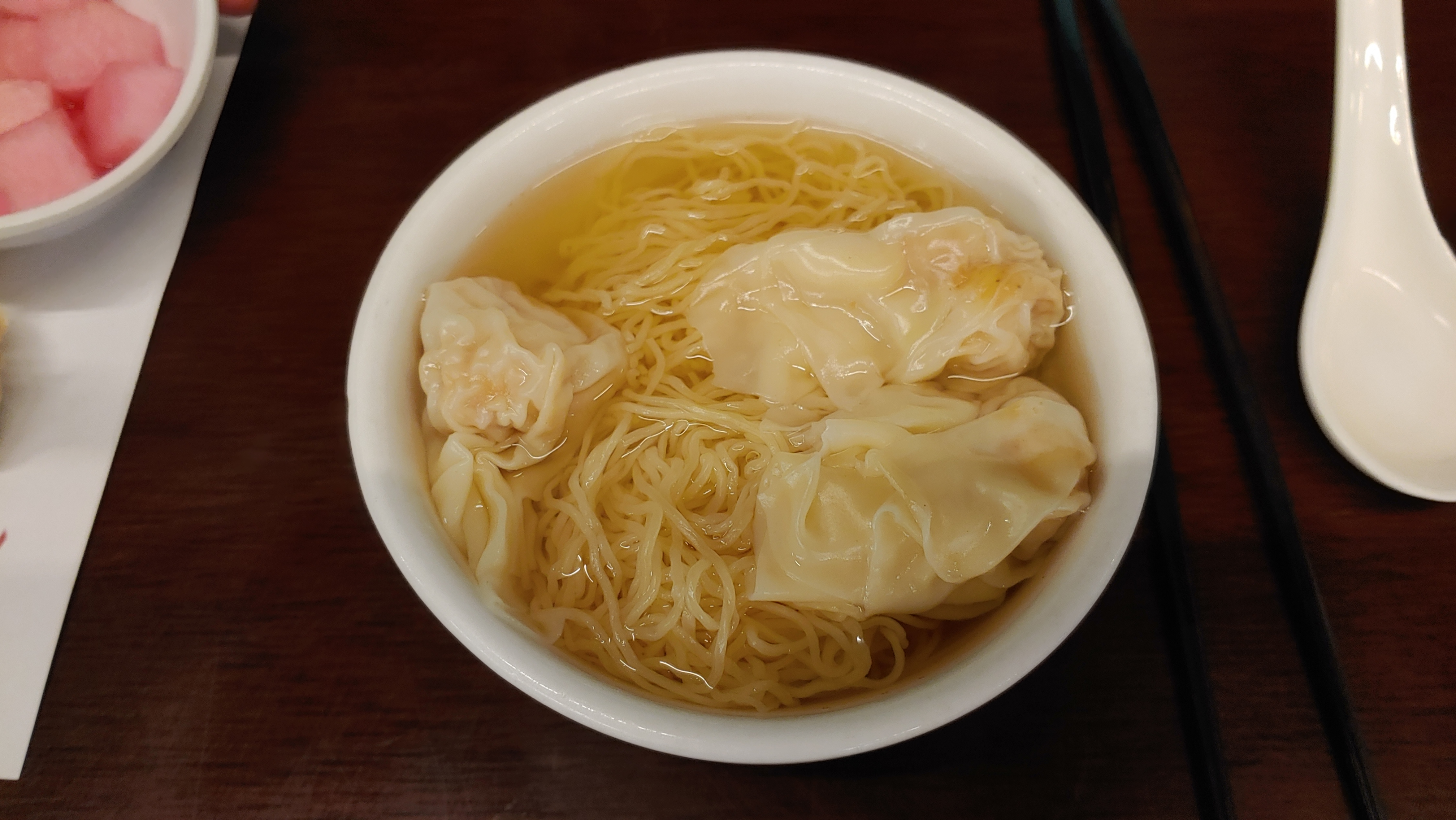  홍콩의 맛 그대로 새우완탕면의 명가, 청키면가