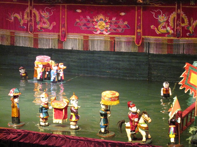 탕롱 수상인형극장