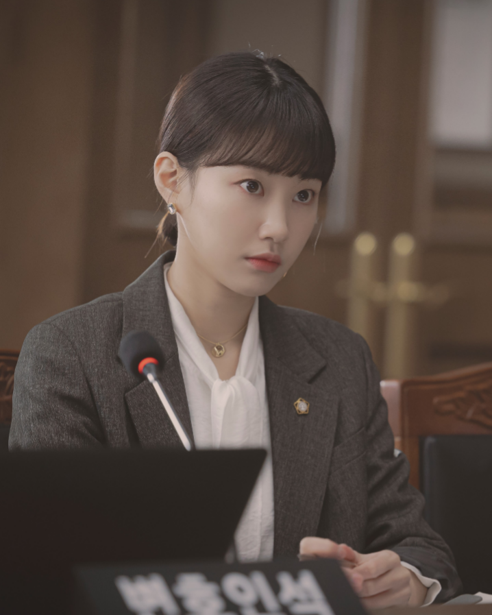 이상한 변호사 우영우 - 최수연(하윤경) 프로필&#44; 인스타그램
