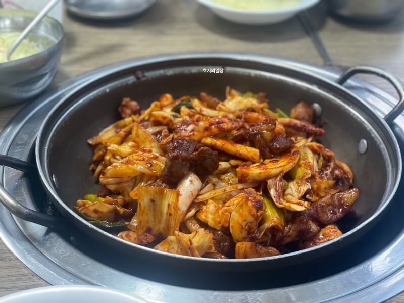 수원 인계동 두루치기 맛집 청화대 - 오삼 불고기