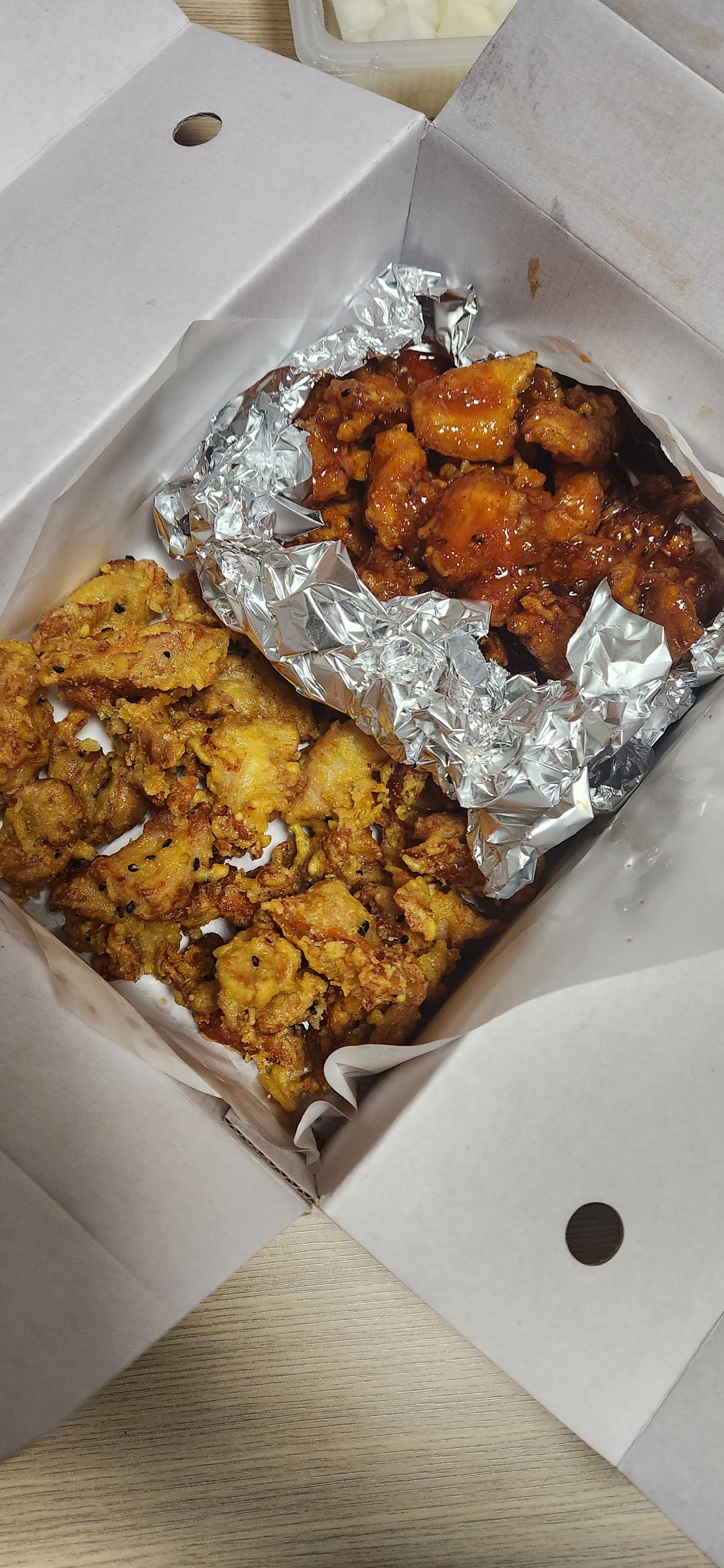  2024년 동네치킨맛집 군산 지니네 깨순살반반후기