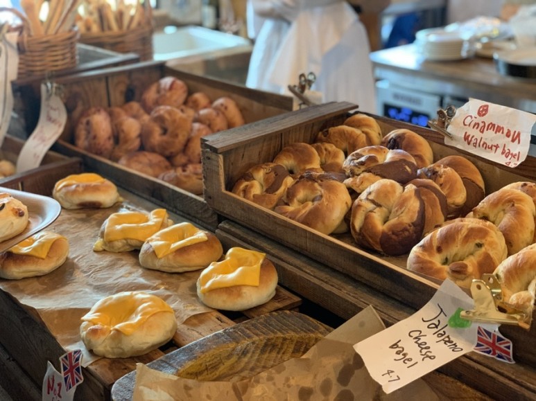 :: 런던베이글뮤지엄 안국 카페 19