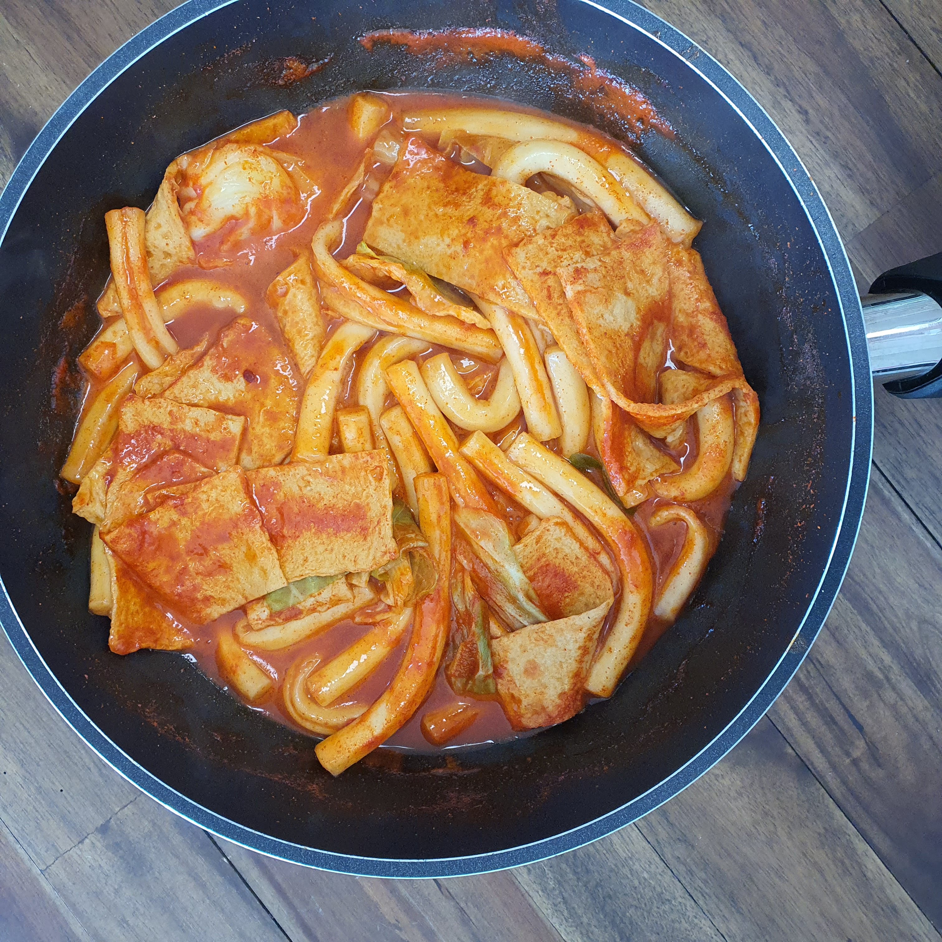  청주아씨떡볶이 먹었어요.
