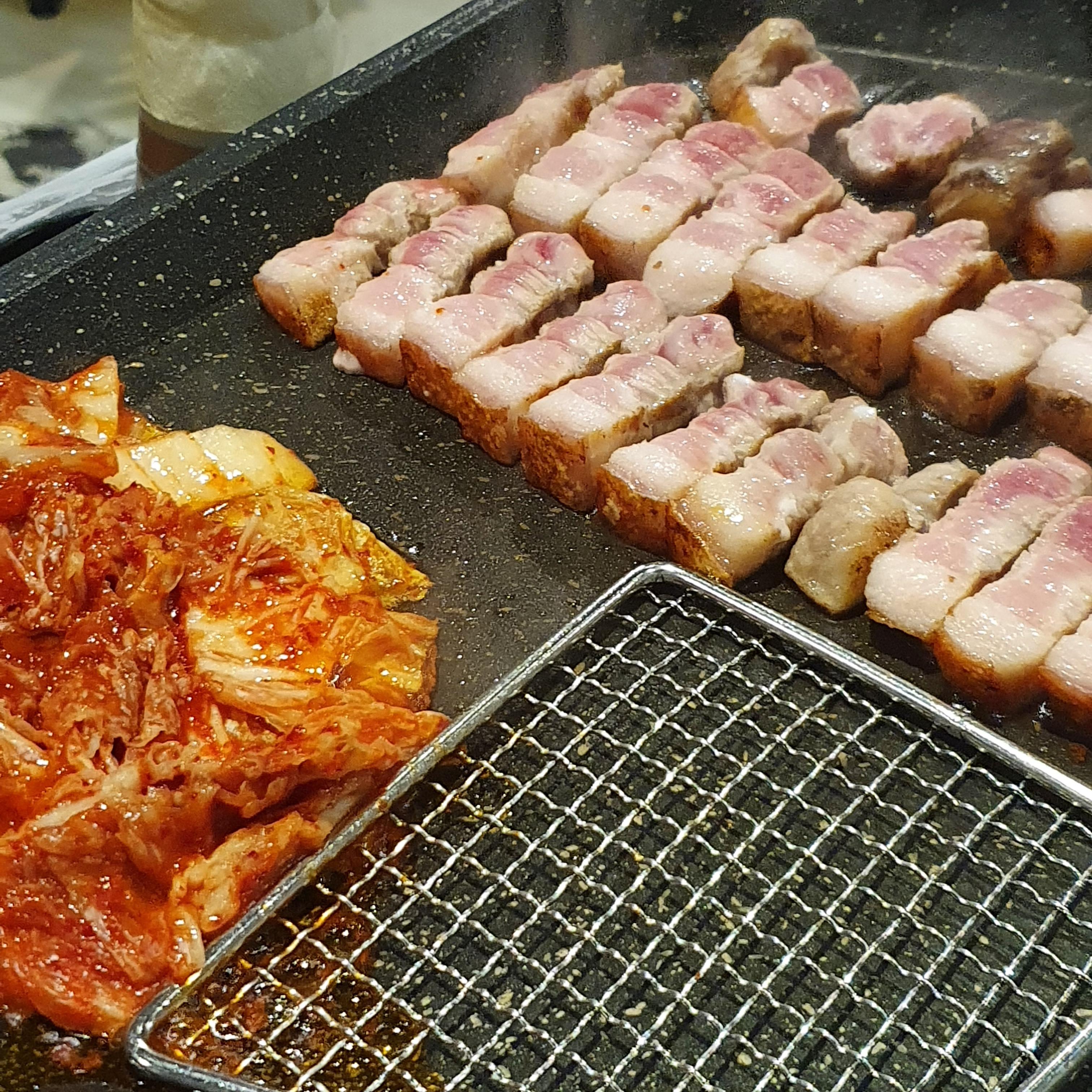  [강원/속초] 속초시내에서 찾은 돼지고기 숨은맛집에서 삼겹살 / 만석닭강정 주변 고기집 / 두텁돼지 솔직후기