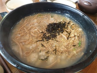 옹심이칼국수 이미지