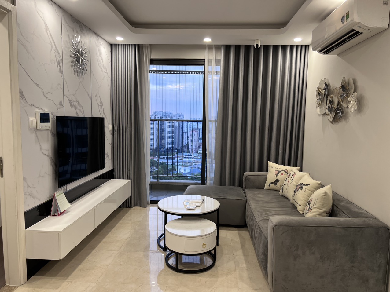  Vinhomes D' capitale 단기 임대/ 2룸 호수 뷰 / 임대 기간: 8/25- 9/29. 저렴한 집입니다~~