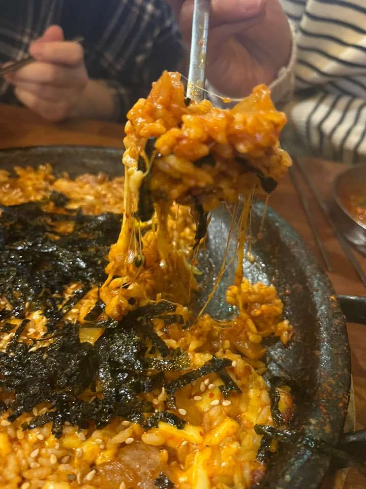 영희네등갈비 치즈볶음밥
