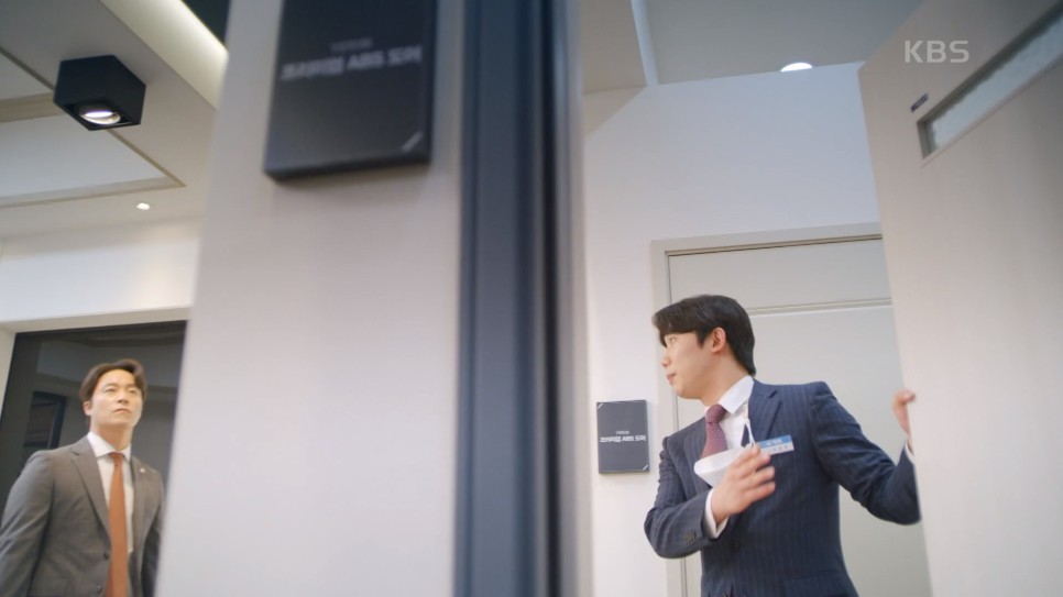 네. 광자매 화장실 문. 예림문. 우리 집도 바꿀까? 10