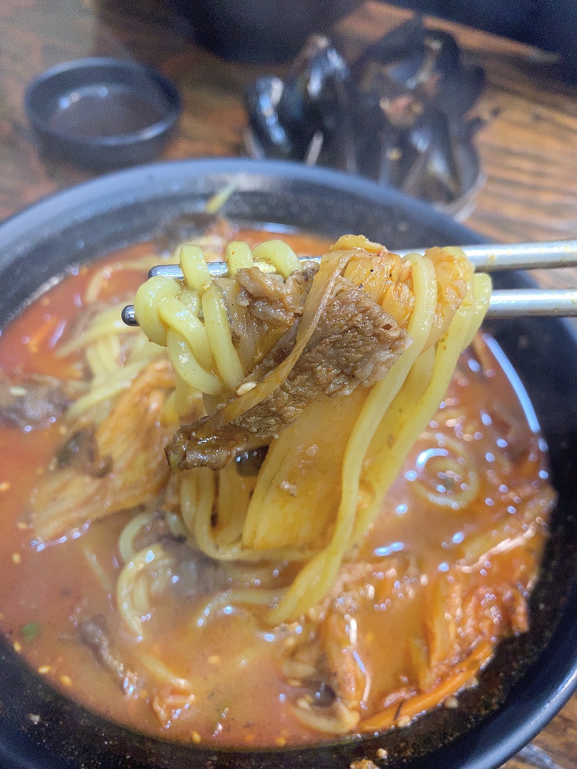꼬기냉면 이미지