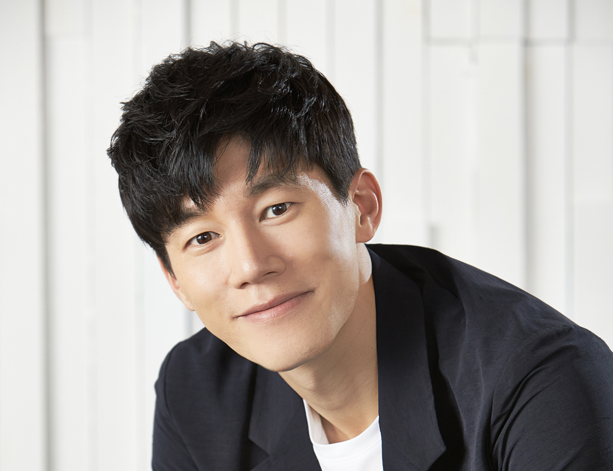  배우 김무열 프로필 나이 데뷔 작품 활동 인스타 결혼 부인 윤승아