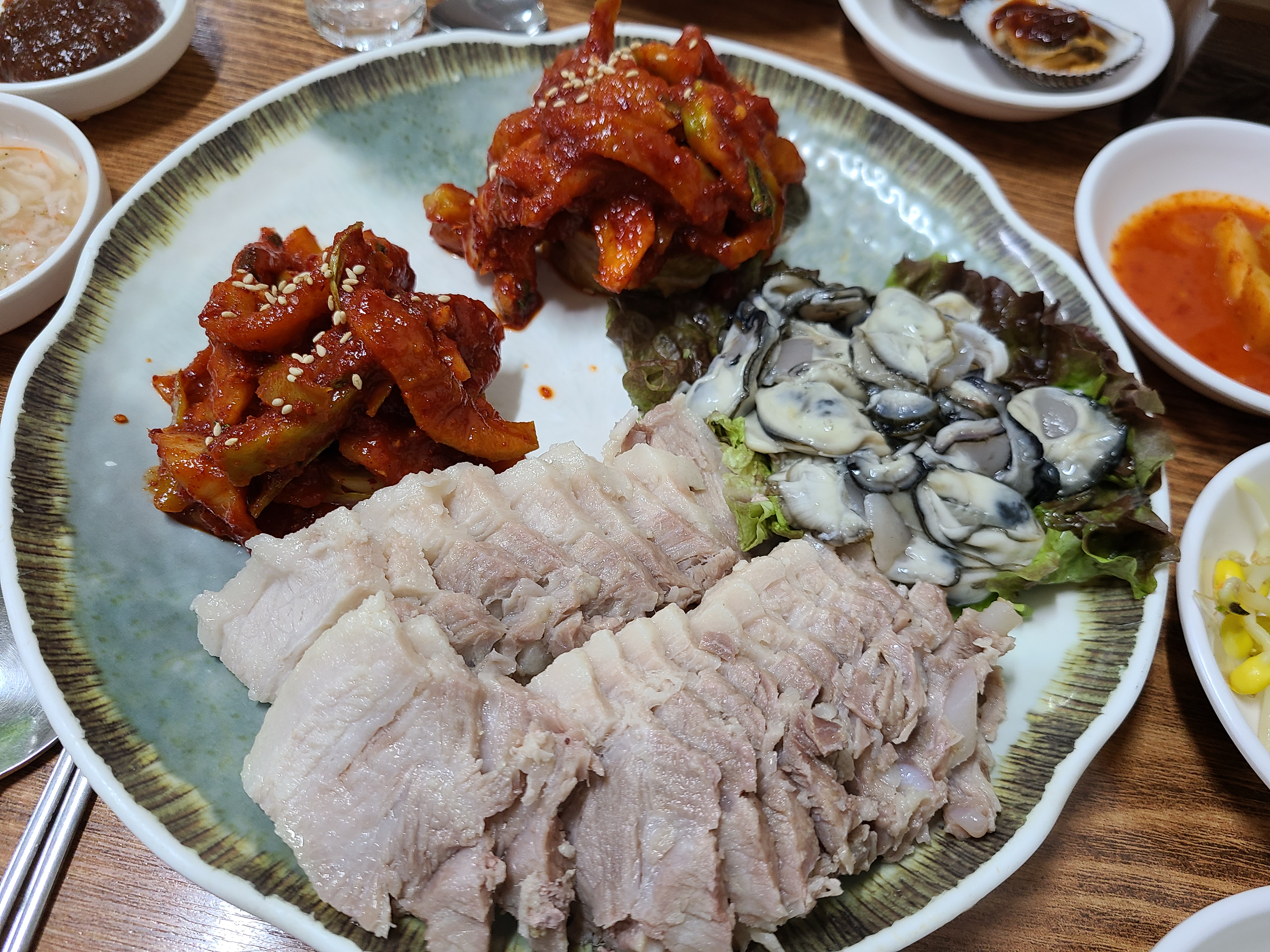  서울 종로3가 굴보쌈거리 보쌈맛집 : 삼해집